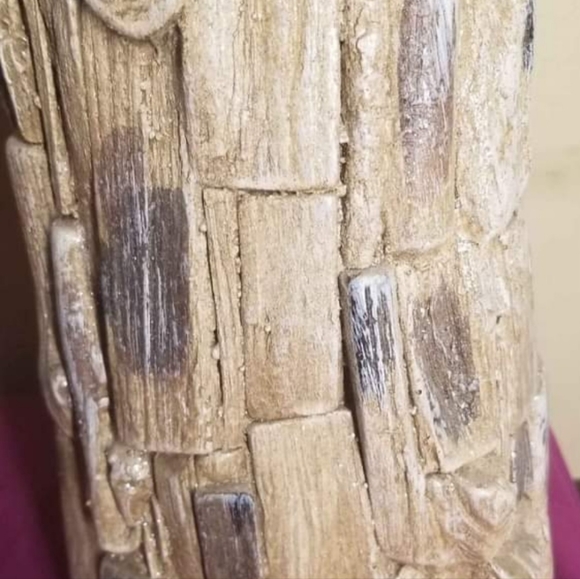 Indoor angel praying hands statue. Stands 21 inches high. - Picture 6 of 11